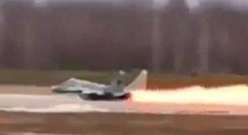 白俄罗斯战机为什么会起火呢?