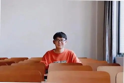 西安交通大学一男生23门课程满绩被保研清华,什么样的人才能被保研清华?