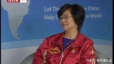 纺织厂女工变身太极大师？神功被白岩松“打假”，闫芳又回来了吗？