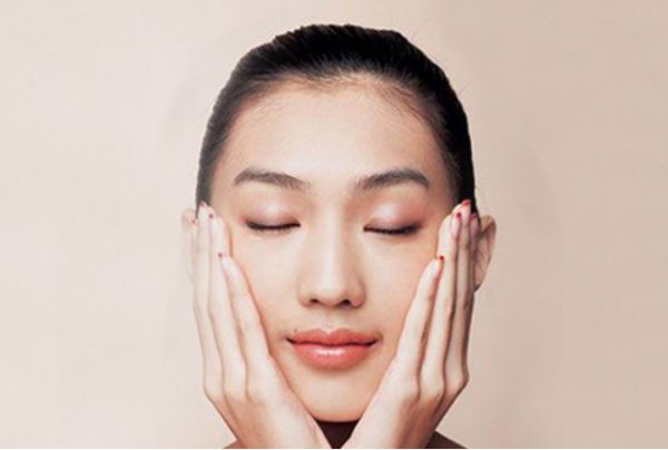 脸部按摩霜用完需要洗掉吗?