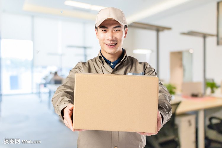 快递未上门，重庆一老人取件途中猝死，事故的责任该由谁来承担？