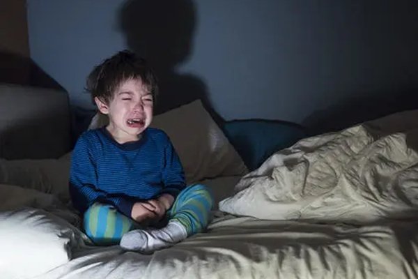 南充警方通报男子疑似虐童，此事的真相到底是什么？