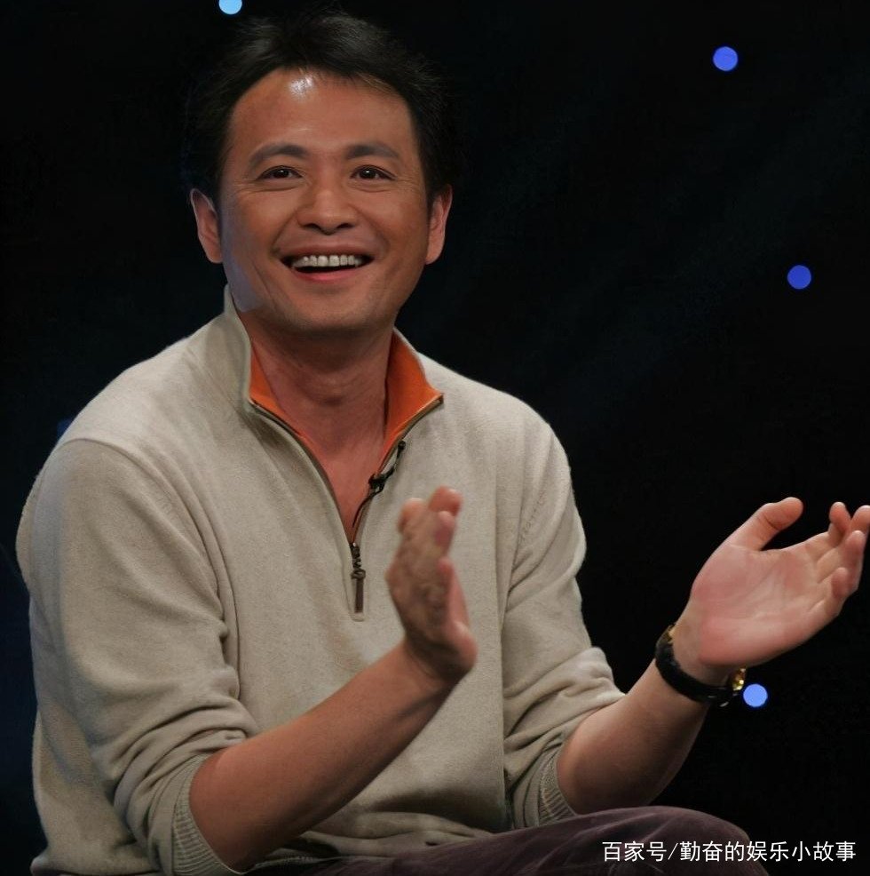 老戏骨丁志诚，亲姐姐残疾，不辞辛苦照顾30年，57岁为何孑然一身？