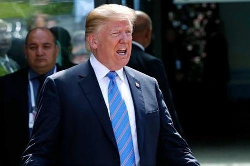 特朗普计划在白宫为弟弟举行葬礼,他的弟弟是谁?