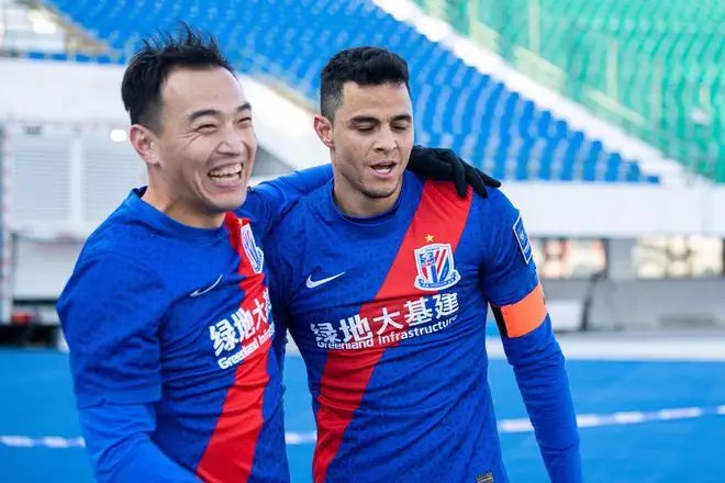 冯潇霆:足球人不是不能接受批评,球迷的过度批评可能会起到怎样的副作用?