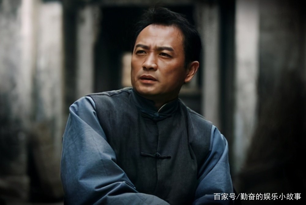 老戏骨丁志诚,亲姐姐残疾,不辞辛苦照顾30年,57岁为何孑然一身?