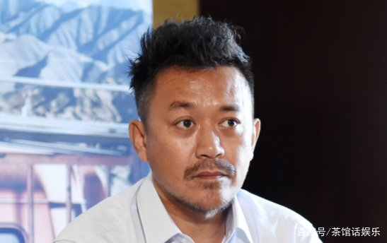 王学兵3段婚姻2次净身出户,最后和张芊芊女主播闪婚后如今过得怎么样?