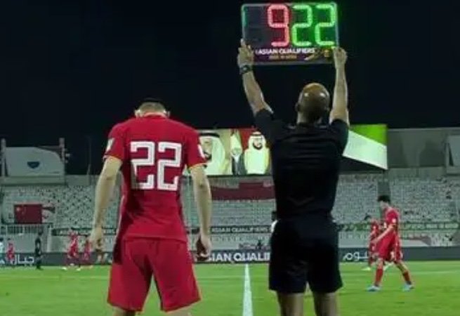 于大宝“散步”引争议，他为何会屡次被骂？