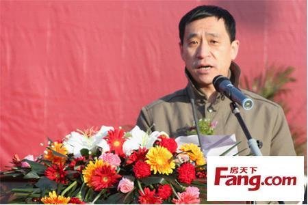 纺织厂女工变身太极大师？神功被白岩松“打假”，闫芳又回来了吗？