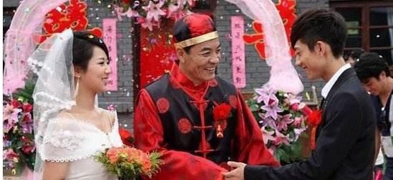 张一山和杨紫拍了结婚照？