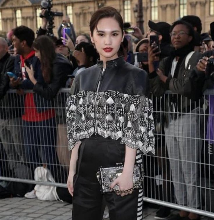 杨丞琳疑似怀孕,曾效仿赵丽颖“劈叉腿”,她是不是隐藏了什么?