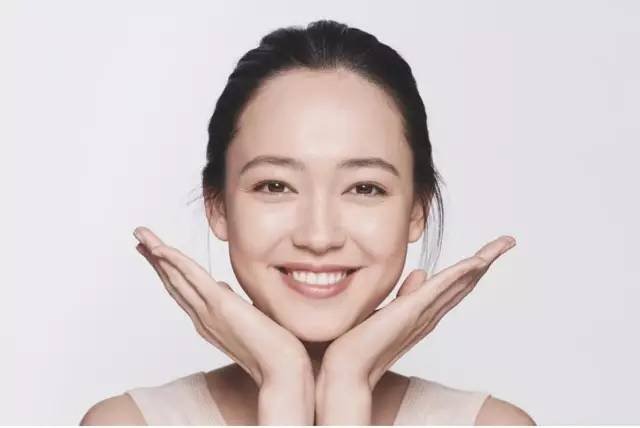 沈腾说乔杉比女演员的脸都小,为什么现在流行小脸?