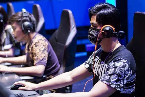 2023年全球电竞人口将达20亿,孩子说要玩电竞,该支持吗?