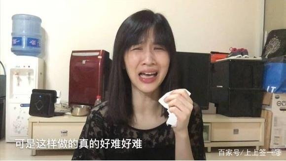 她是曾经的第一网红papi酱,可为什么现在却销声匿迹了呢?