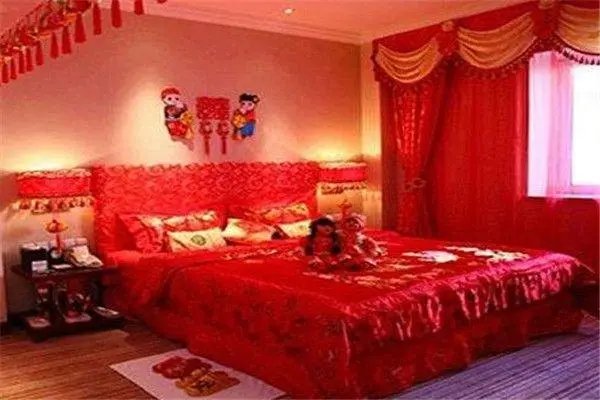 河南一男子冒雨给前妻和孩子送物资,离婚后再复婚会长久吗?