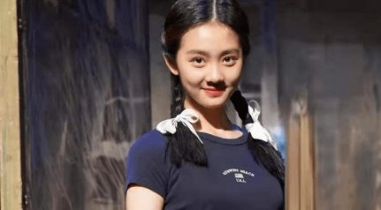 黄磊女儿多多被造谣,所在学校否认开除黄多多,黄磊全家已报警,怎么回事?