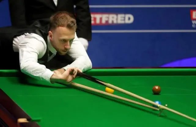 综合实力比较,特鲁姆普和丁俊晖谁的能力更强一些?