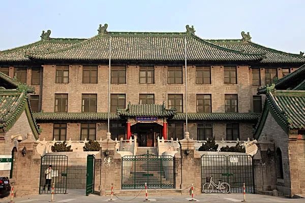 北京协和医学院研究生复试“逆袭”被质疑，为何两所高校都为其发声辟谣？