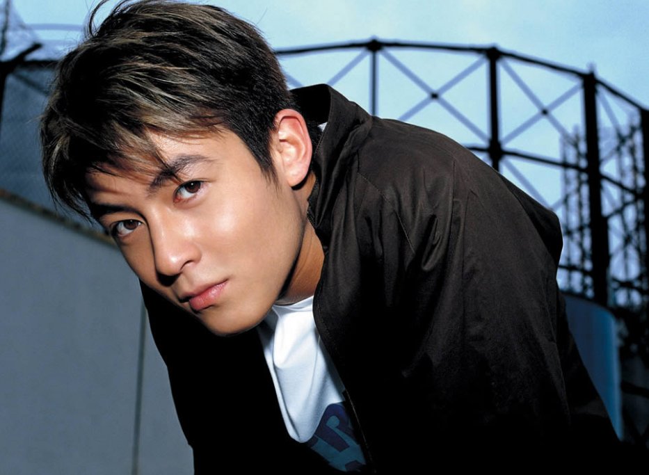 陈冠希与nike解约后，造成了多少损失?