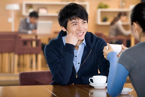 孙俪邓超穿情侣装秀恩爱,夫妻之间有哪些增进感情的方法?