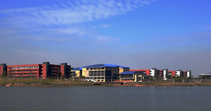 佛山科学技术学院几本