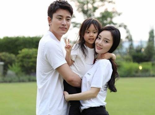 好戏接二连三,贾乃亮近况曝光,疑似又有新女友,李小璐没有机会了吗?