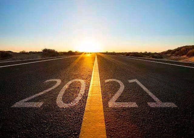 怎样把图片中数字2019改成2021，格式不变，效果不变？谢谢