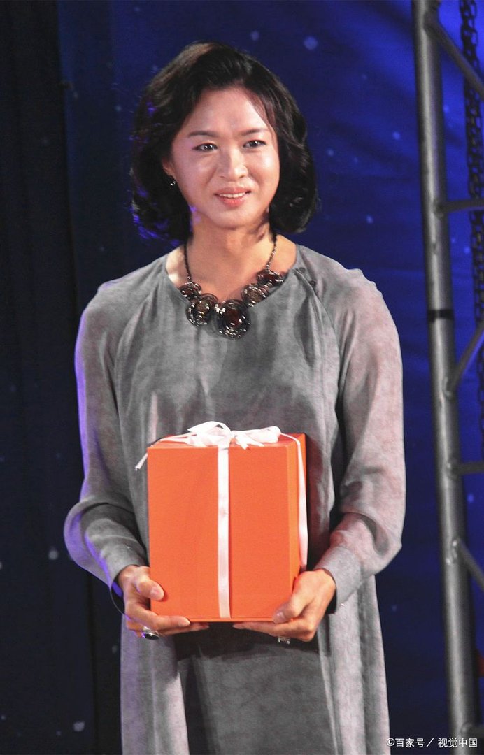 时隔四年，《金星秀》官宣回归，当年停播真相终于曝光，到底咋回事？