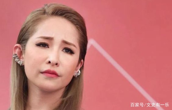 萧亚轩发文，鼓励自己走出第17段失败的感情，她如今的现状如何？