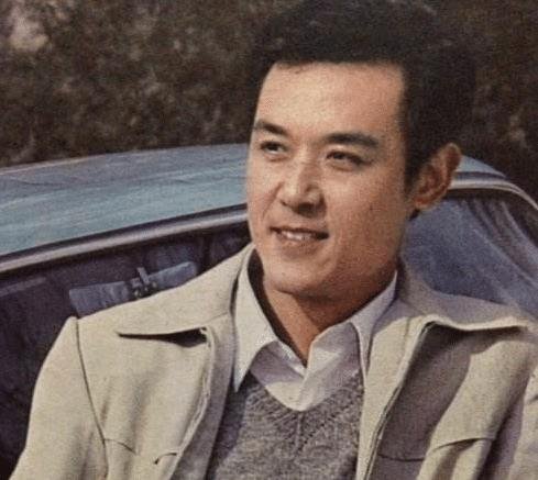 54年婚姻里,只有妻子相信我,80岁达式常现在生活的怎么样?