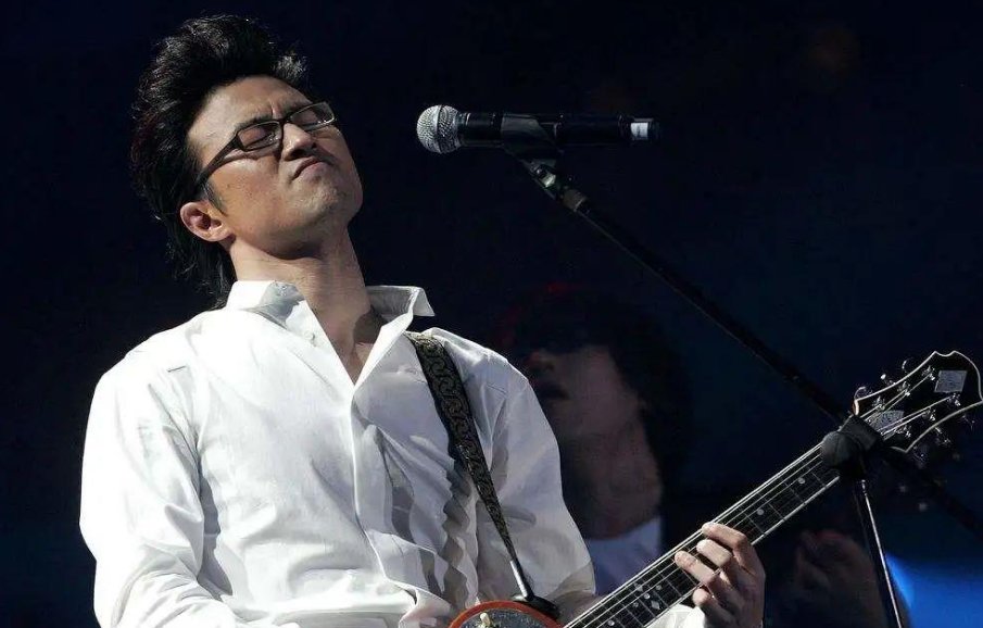 汪峰终于瞒不住了，坦言章子怡是二婚，这究竟是怎么回事？