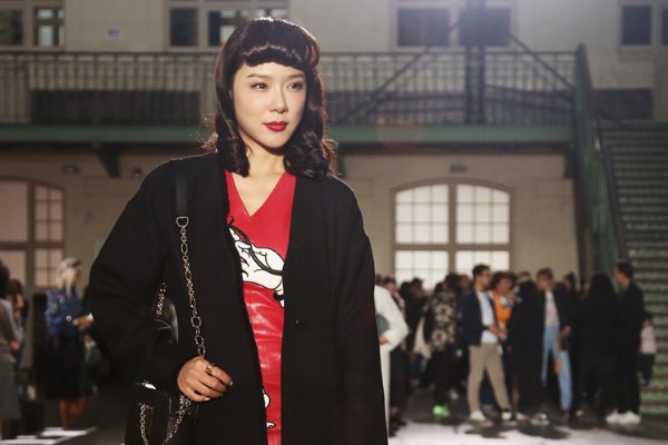 林丹出轨女主发文暗讽其苍蝇，这是蹭热度吗？