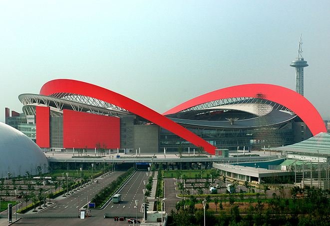 南京奥体中心体育馆和体育场有什么区别？