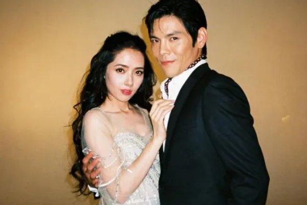 郭碧婷二胎生子，她婚后和向左感情如何？什么时候复出？