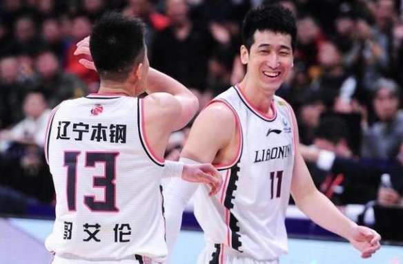 辽宁男篮对于刘志轩加盟北京的传言是如何回应的?