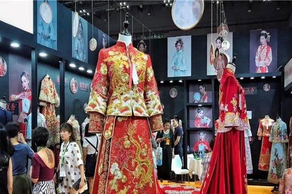 上海婚纱照哪家比较好？求推荐。