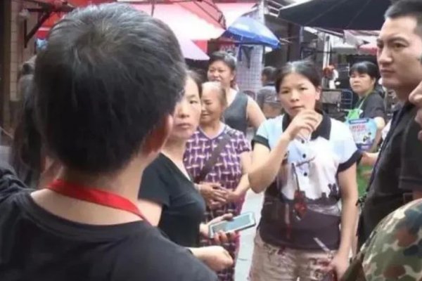 00后父母将新生儿从三楼抛下，亲生父母为何如此残忍？