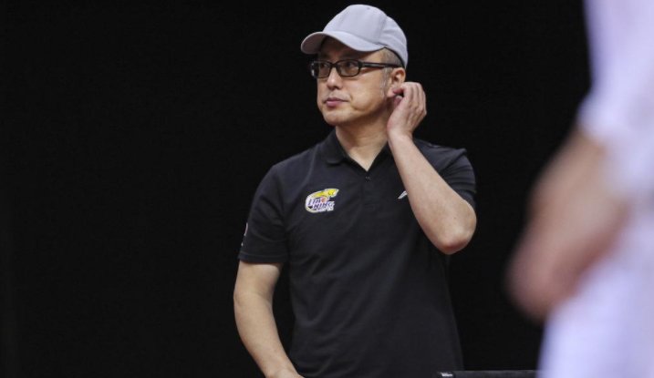 辽宁男篮对于刘志轩加盟北京的传言是如何回应的?