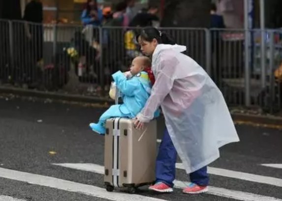 深圳3月份气温穿什么衣服？