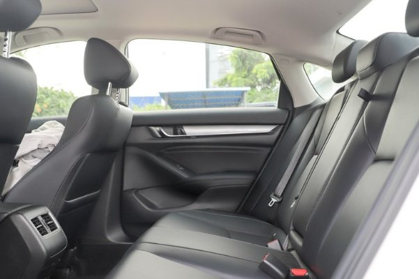 二十年前的雅阁，为何能卖40万的天价？