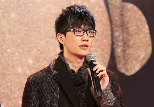 最初与许嵩合作过的女歌手现在都怎么样了?