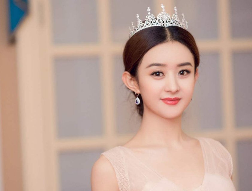 赵丽颖产后首次亮相身材照，身材依旧青春光彩，她保持身材的秘诀是什么？