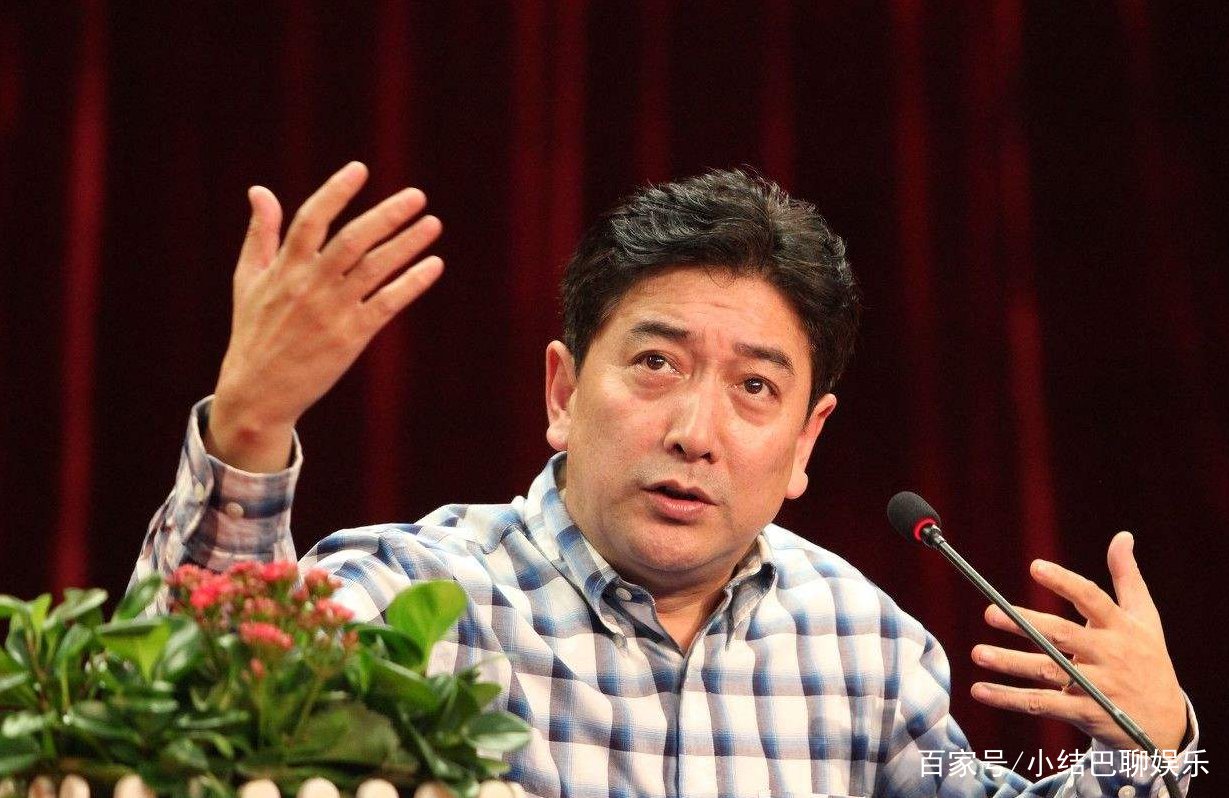 水均益和妻子离婚娶小13岁女记者,为何获女儿力挺?