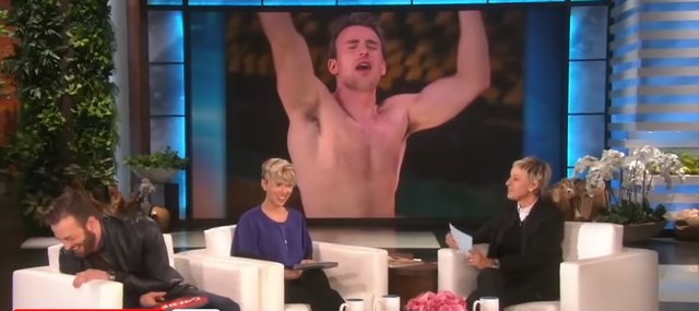 美国队长私密照曝光，他的处理方式怎么样？