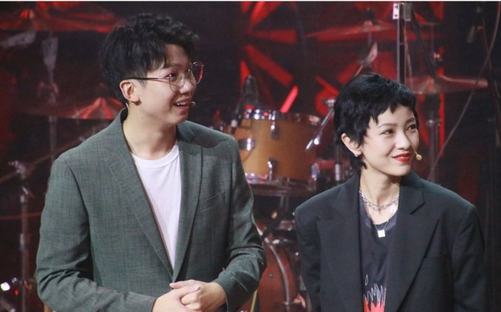 郭采洁向汪峰道歉是怎么回事？