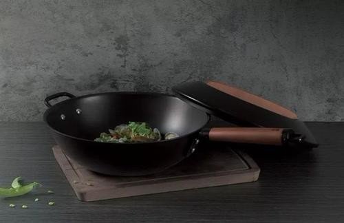 什么牌子的炒锅好？