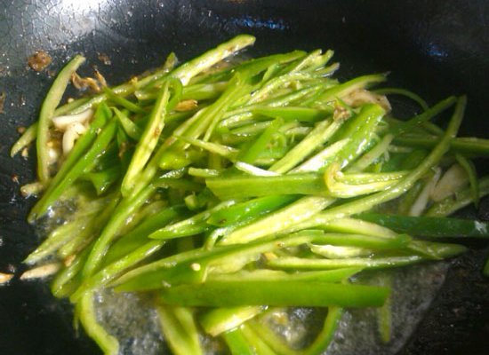 猪肝可以和青椒一起炒吗？