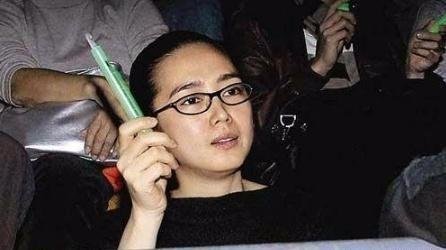 刘德华女儿正面照,模样清秀接地气,简直就是女版刘天王,你怎么看?