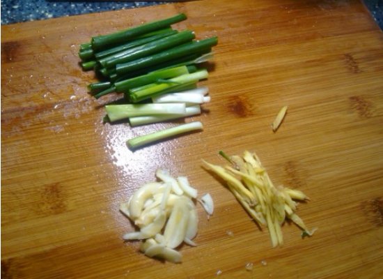 猪肝可以和青椒一起炒吗？