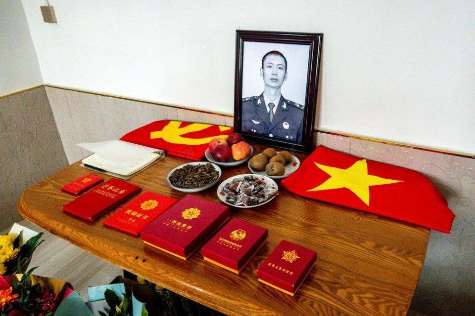 母校发布英雄们读大学的画面，在这些画面中，你看到了英雄的哪一面？